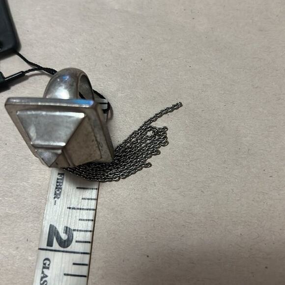 NWT ANN TAYLOR TASSEL RING - Picture 5 of 6